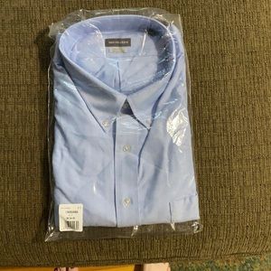Van Heusen men’s dress shirt